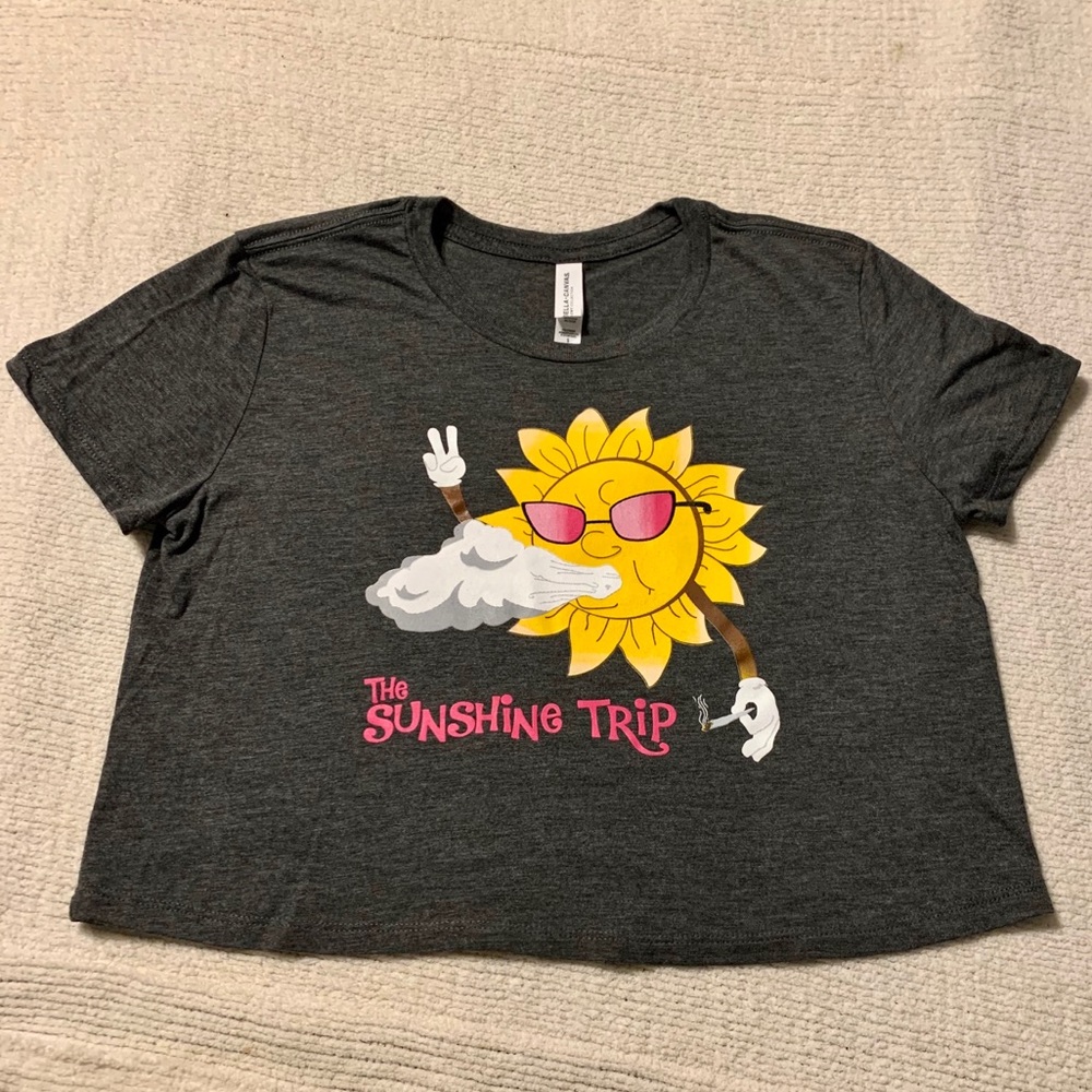 New! The Sunshine Trip Crop Tee Weed Shirt